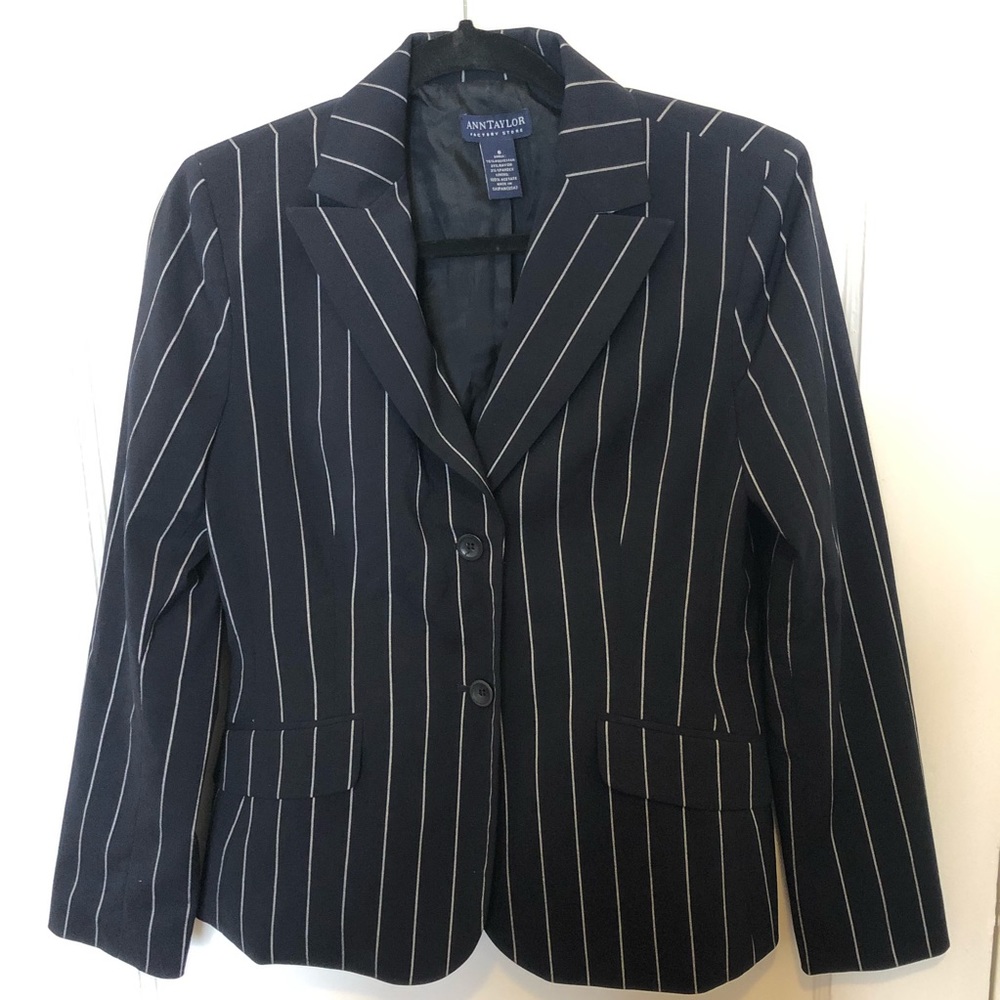 Ann Taylor Navy Pinstripe Blazer Size 6